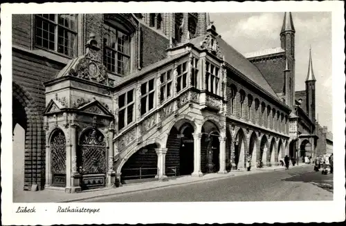 Ak Lübeck, Rathaustreppe