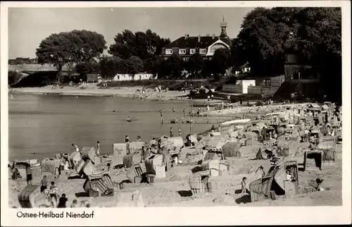 Ak Ostseebad Niendorf Timmendorfer Strand, Strandleben