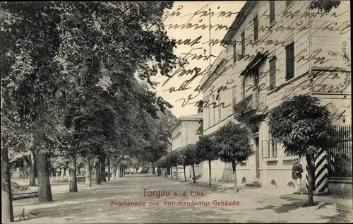 Ak Torgau an der Elbe, Promenade, Kommandantur-Gebäude