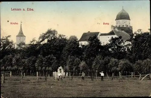 Ak Lenzen an der Elbe Prignitz, Kirche, Burg