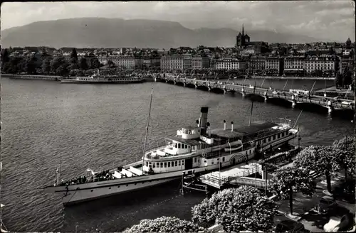 Ak Genf Stadt Schweiz, Genfer See, Dampfschiff am Anleger, Mont-Blanc-Brücke