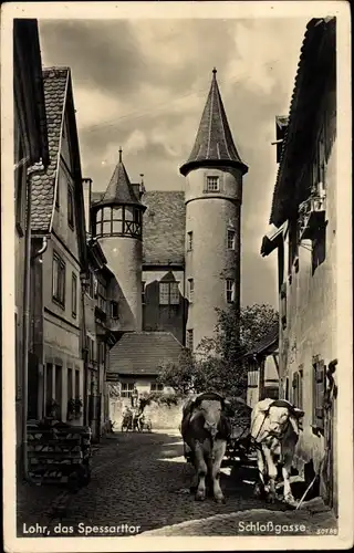 Ak Lohr am Main Unterfranken, Spessarttor, Schlossgasse