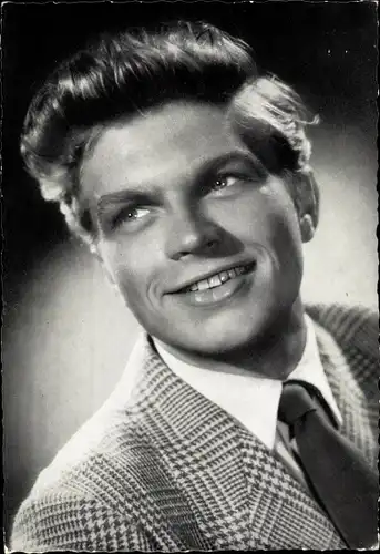 Ak Schauspieler Hardy Krüger, Portrait