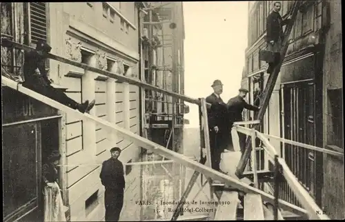 Postkarte Paris-V, Rue de l'Hôtel Colbert, Die große Seine-Flut Januar 1910