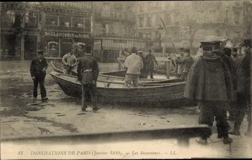 Ak Paris, Die große Seineflut Januar 1910, Die Retter
