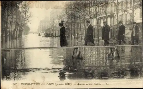 Ak Paris XII Reuilly, Avenue Ledru Rollin, Die Überschwemmung der Seine, Januar 1910