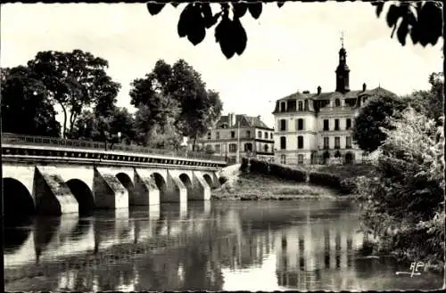 Ak Meulan und Yvelines, Le Petit Pont, L'Hopital