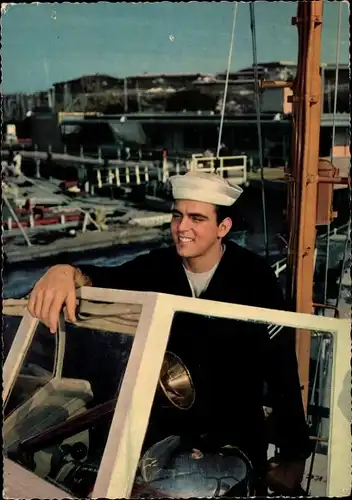 Ak Schauspieler Fabian, Portrait an Bord, Matrosenuniform