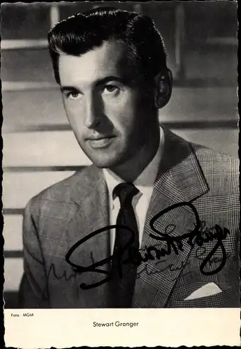 Ak Schauspieler Stewart Granger, Portrait, MGM, Autogramm