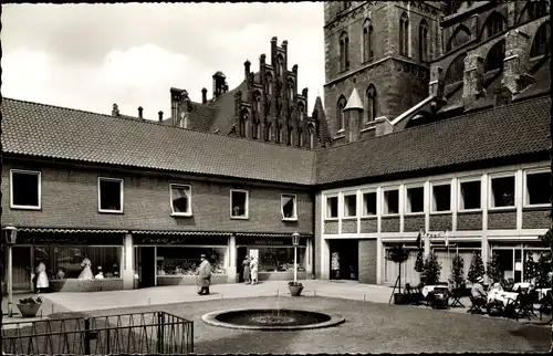 Ak Lübeck, Markt-Innenhof