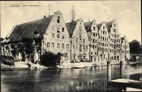 Ak Lübeck, Alte Speicher