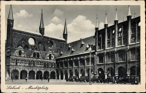 Ak Lübeck, Marktplatz, Autos