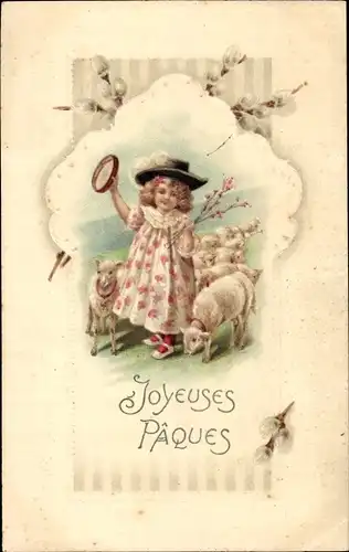 Ak Glückwunsch Ostern, Mädchen mit Lämmern, Weidenkätzchen