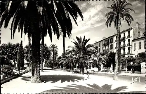 Ak Hyeres Var, Avenue de Belgique