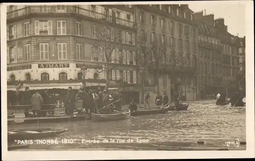 Ak Überschwemmungen in Paris 1910, Eingang von der Rue de Lyon