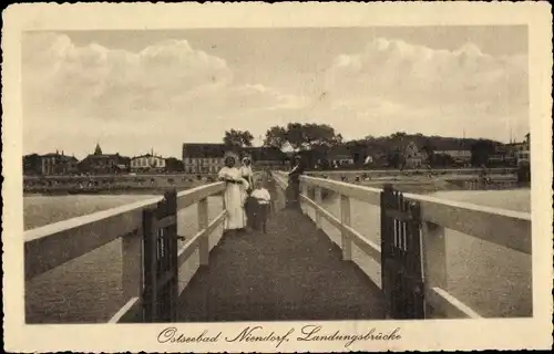 Ak Ostseebad Niendorf Timmendorfer Strand, Landungsbrücke