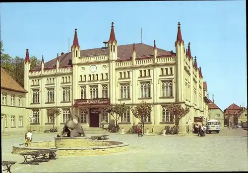 Ak Bützow in Mecklenburg, Rathaus, Brunnen