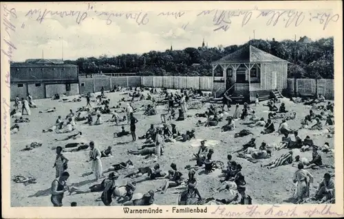 Ak Ostseebad Warnemünde Rostock, Partie im Familienbad
