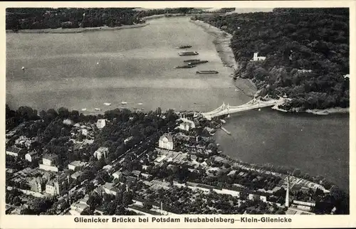 Ak Klein Glienicke Neubabelsberg Potsdam in Brandenburg, Fliegeraufnahme, Glienicker Brücke