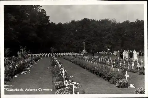 Ak Oosterbeek Renkum Gelderland, Airborne-Cemetery