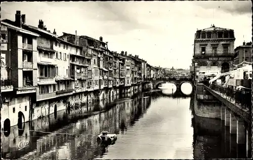 Ak Castres Tarn, L'Agout in Richtung Alte Brücke