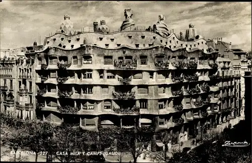Ak Barcelona Katalonien Spanien, Casa Mila y Camps, Gaudi