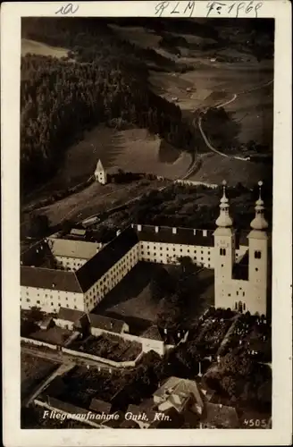 Ak Gurk in Kärnten, Dom und Stift, Fliegeraufnahme