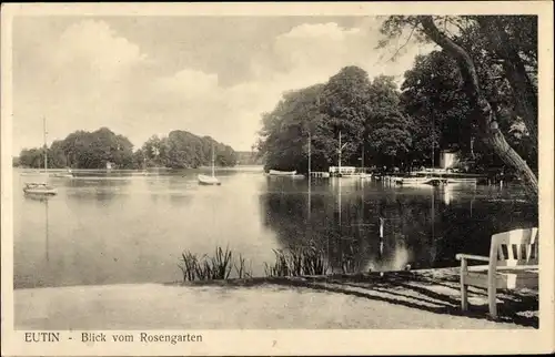 Ak Eutin in Ostholstein, Blick vom Rosengarten, See, Segelboote