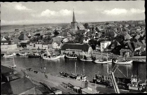 Ak Neustadt Holstein, Fliegeraufnahme vom Ort, Hafen, Schiffe