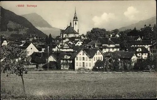 Ak Schwyz Stadt Schweiz, Gesamtansicht, Kirche