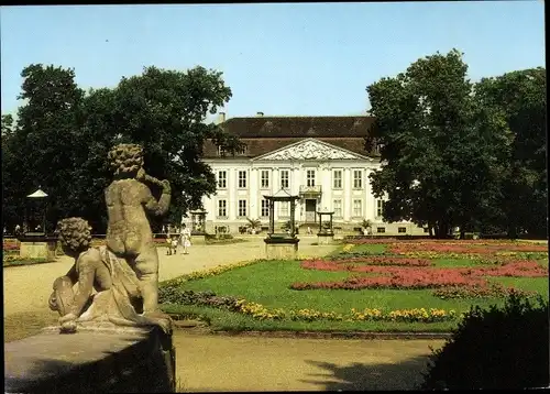 Ak Berlin Lichtenberg Friedrichsfelde, Schloss Friedrichsfelde, Skulptur