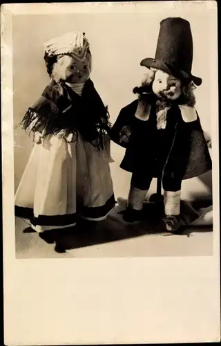 Ak Apeldoorn Gelderland, Internationale Puppenausstellung, zwei Puppen, Riebeek