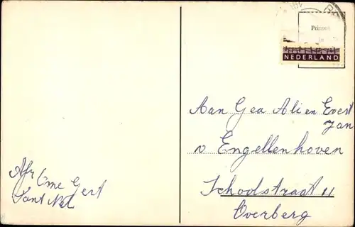 Ak Glückwunsch Neujahr, Kinder bauen einen Schneemann, Schneefall