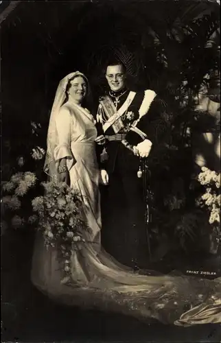 Ak Juliana der Niederlande, Prinz Bernhard, Brautkleid, 7 Januar 1937