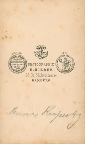 CdV Hamburg, Portrait einer jungen Frau