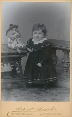 CdV Reichenbach im Vogtland, Mädchen mit Puppe, Portrait