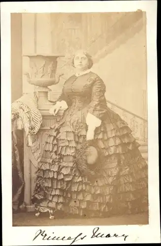 CdV Mary Adelaide of Cambridge, Portrait