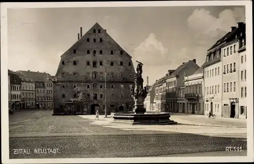 Ak Zittau in Sachsen, Neustadt, Platz, Brunnen