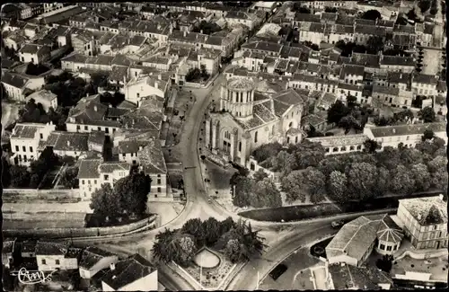Ak Castelsarras in Tarn et Garonne, Luftaufnahme