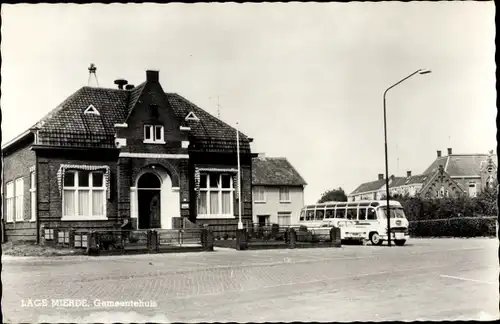 Ak Lage Mierde Nordbrabant, Rathaus, Bus