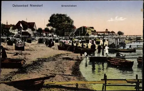 Ak Ostseebad Niendorf Timmendorfer Strand, Strandleben, Badegäste, Boote