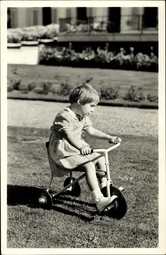 Ak Prinzessin Margriet, Dreirad, Niederländisches Königshaus, Soestdijk 1951