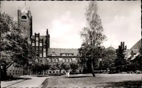 Ak Mürwik Flensburg, Marineschule, Innenhof