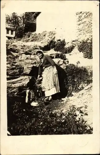 Foto Ak Frankreich, Frau in Tracht