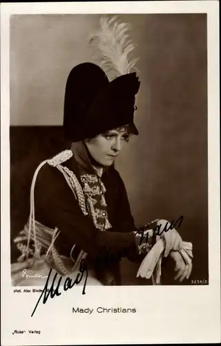 Ak Schauspielerin Mady Christians, Portrait im Filmkostüm, Uniform, Autogramm