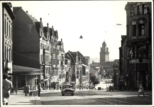 Ak Plauen im Vogtland, Blick in die Bahnhofstraße, Auto, Geschäfte, Kirche