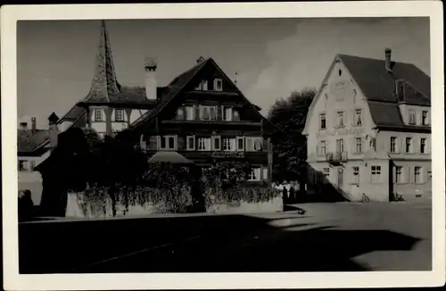 Foto Ak Lindau am Bodensee Schwaben, Teilansicht, Häuser, Platz