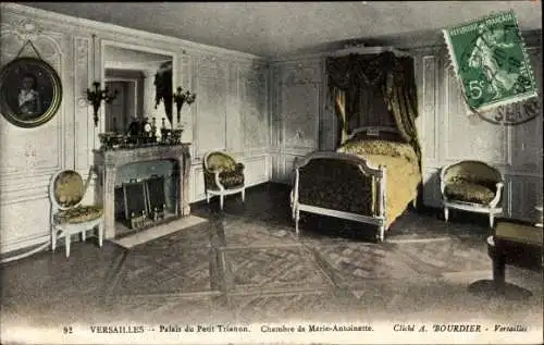 Ak Versailles Yvelines, Petit Trianon Palace, Schlafzimmer von Marie-Antoinette