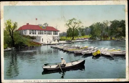 Ak Bronx New York City USA, Bronx River, Bootshaus, Park