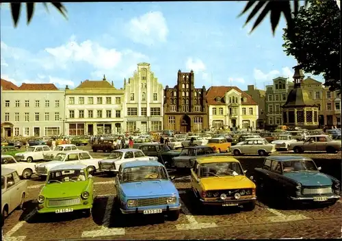 Ak Wismar in Mecklenburg, Markt, Parkplatz, Autos